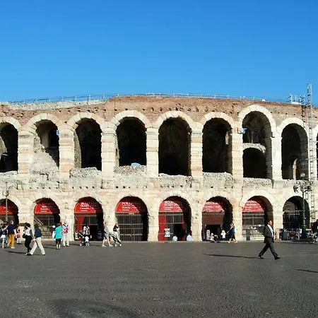 Al Pozzo Dell'amore Apartmán *